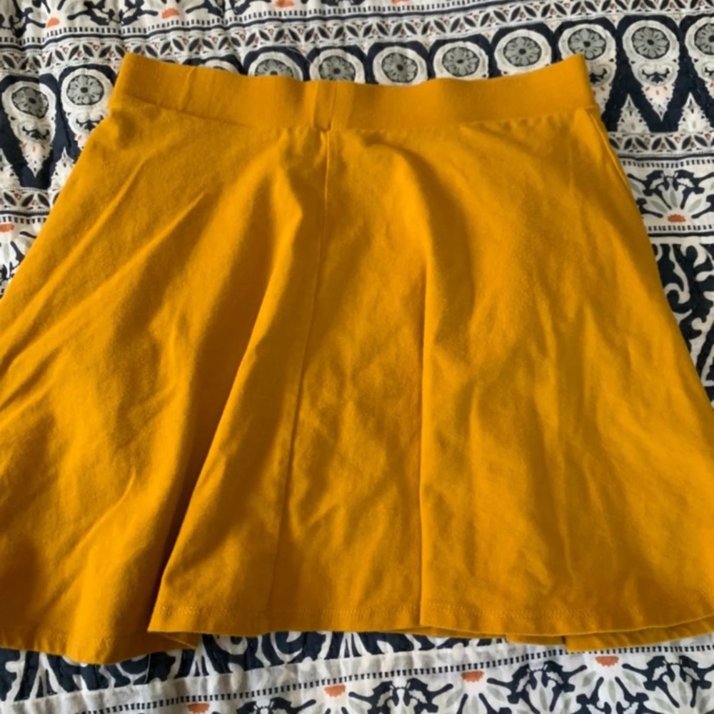 Skirt with Pockets